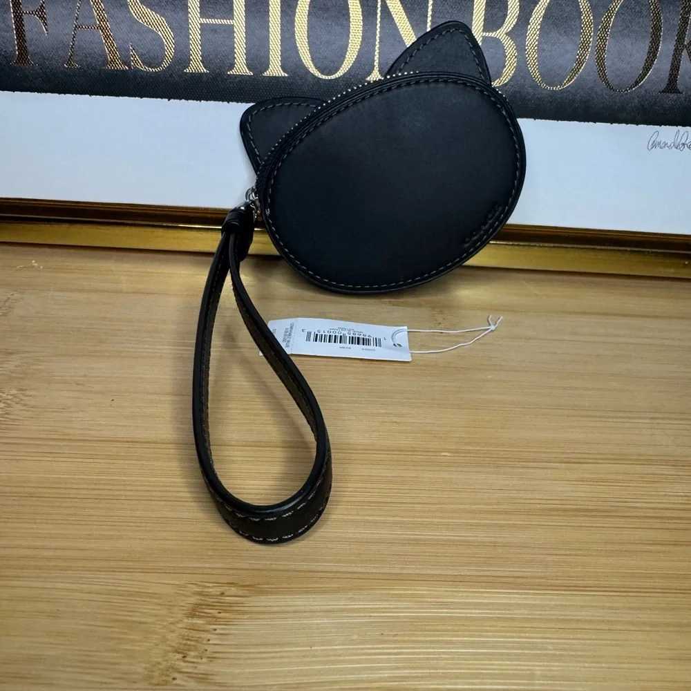 Coach Cat Coin Case limited release nwt - Picture 4 of 5